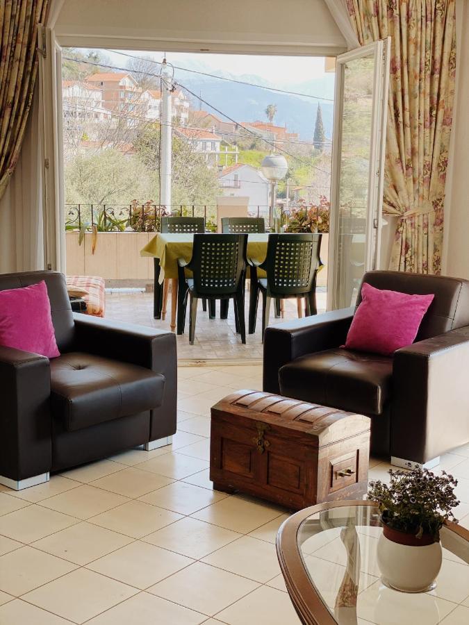Apartments Sneki Baošići Buitenkant foto