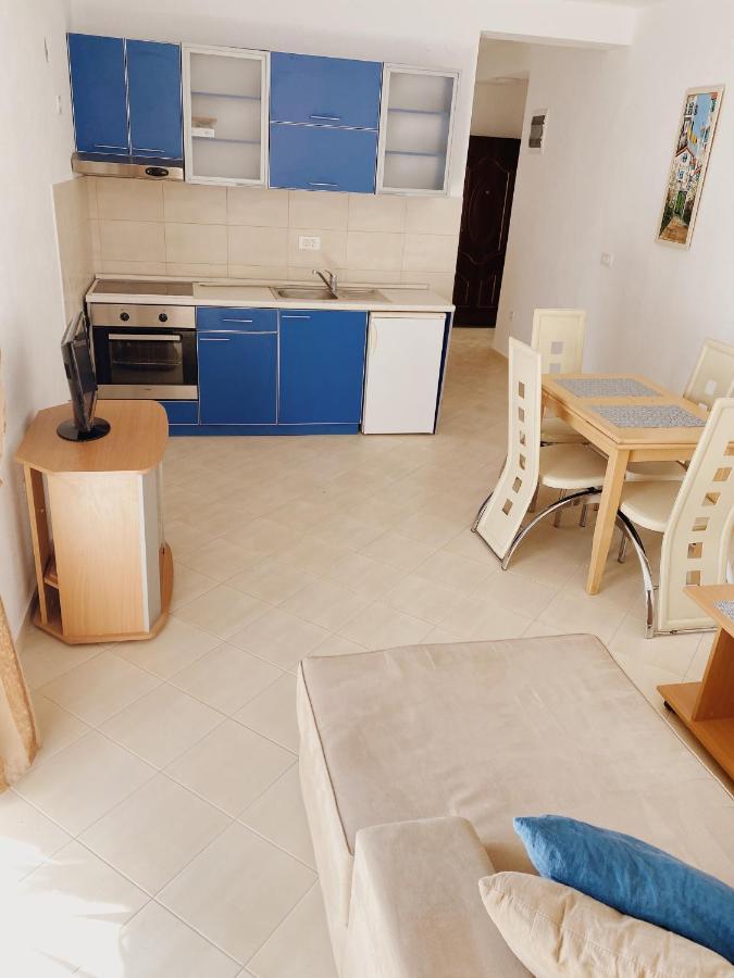 Apartments Sneki Baošići Buitenkant foto